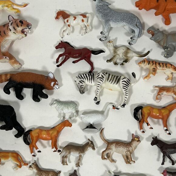 Lot of 86 Plastic Animal Minature Toys Figures Horse Dog Zebra Farm HIppo - Picture 8 of 14